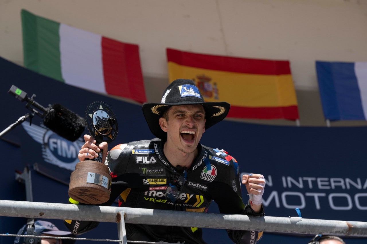 MotoGP Austin: Bagnaia cade sul più bello, vince Rins